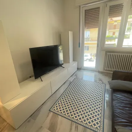 Pesaro Bnb Apartment *