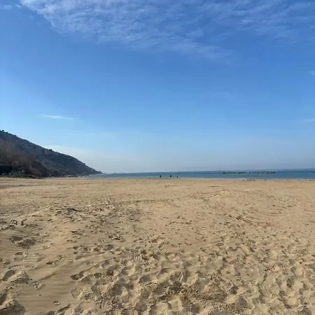 Pesaro Bnb Lägenhet Pesaro